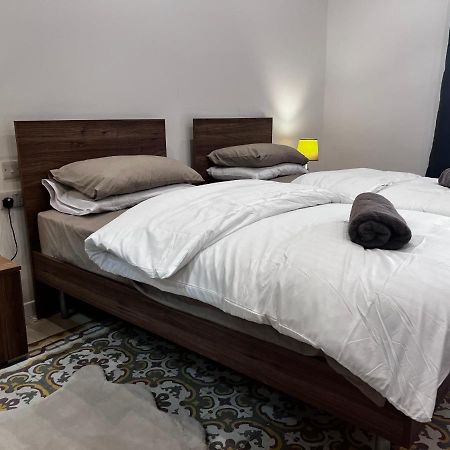 Dar Barbara - Duplex 1 Double Bed Maltese Style House Villa Cospicua ภายนอก รูปภาพ